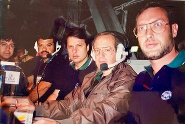 Francisco Javier González junto a José Ramón Fernández y otros compañeros en el Ajusco.
