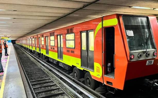 El Metro de la CDMX volvió a presentar fallas (Foto: Twitter @MetroCDMX)