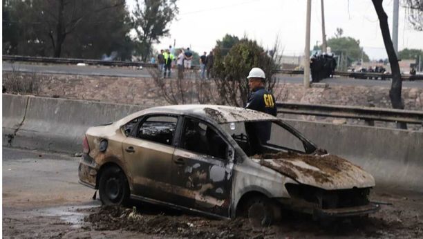 Indemnizarán a autos dañados en la explosión de Iztapalapa | Foto: Iztapalapa