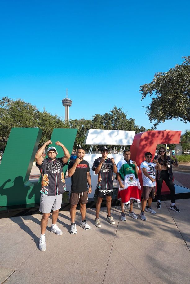 Esta noche de UFC será dedicada al público mexicano, en honor a las fechas patrias. Foto:@UFC