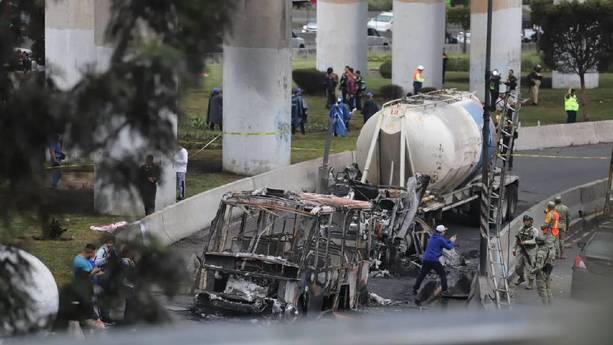 Tres personas muertas por explosión de pipa / Milenio