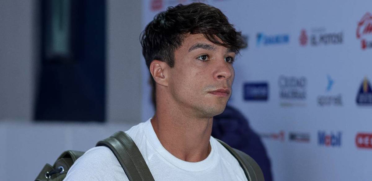 Oliver Torres fue el encargado de convencer a Antony Martial / Mexsport