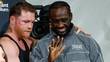 Terence Crawford y Canelo Álvarez tras su pelea (AFP)
