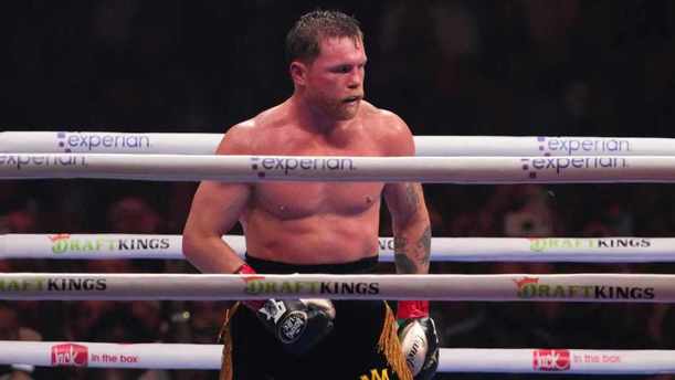 Canelo aceptó la derrota con humildad (Reuters)