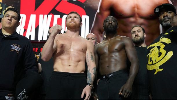 Saúl "Canelo" Álvarez y Terence Crawford (AFP)