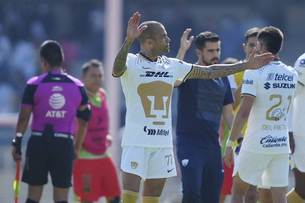 Dani Alves pedía un pago por la finalización anticipada de su contrato (Imago7)