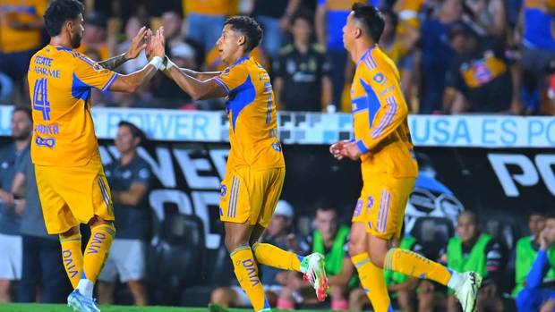 Ozziel Herrera hizo el primer gol del Tigres vs Puebla (Mexsport)