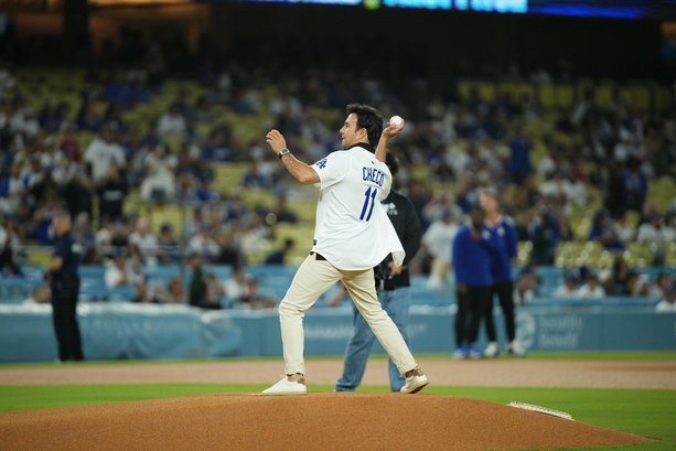 Checo Pérez sabe que no fueron año faciles los últimos en F1 / Dodgers