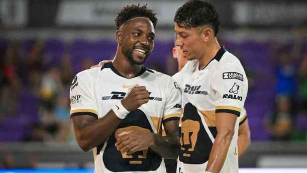Álvaro Angulo hizo un gol en la victoria de Pumas (Mexsport)