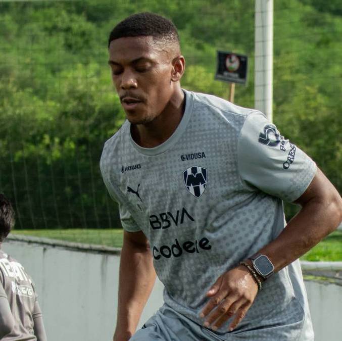 Anthony Martial, en entrenamiento con Monterrey (@Rayados)