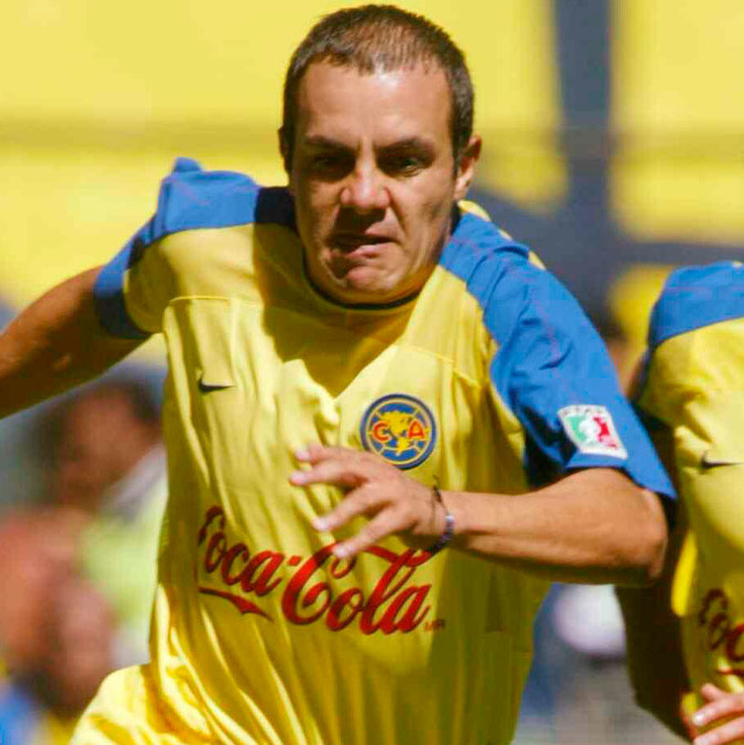 Cuauhtémoc Blanco sufrió por culpa de sus compañeros en el América. (Foto: Mexsport)