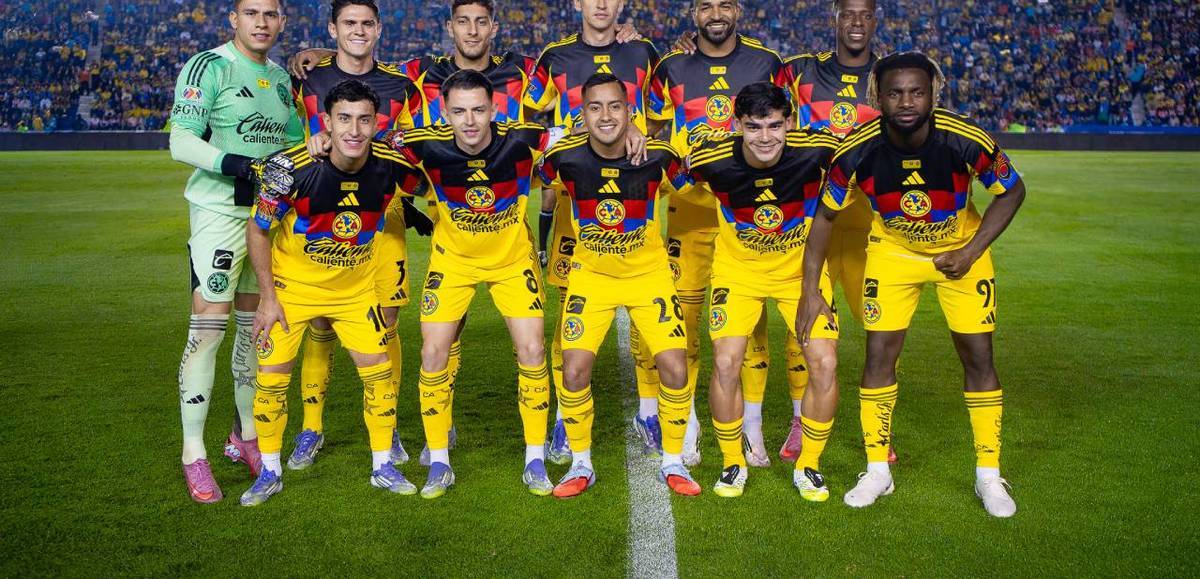 Jugadores de América previo a un partido de la Liga MX (Imago7)
