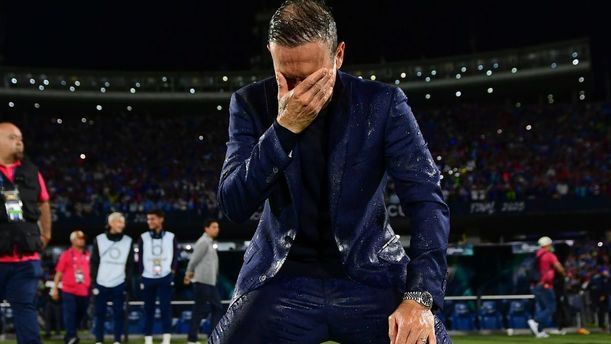 Vicente Sánchez logró ganar la Concachampions, pero no valió para su continuidad. (Foto: Mexsport)
