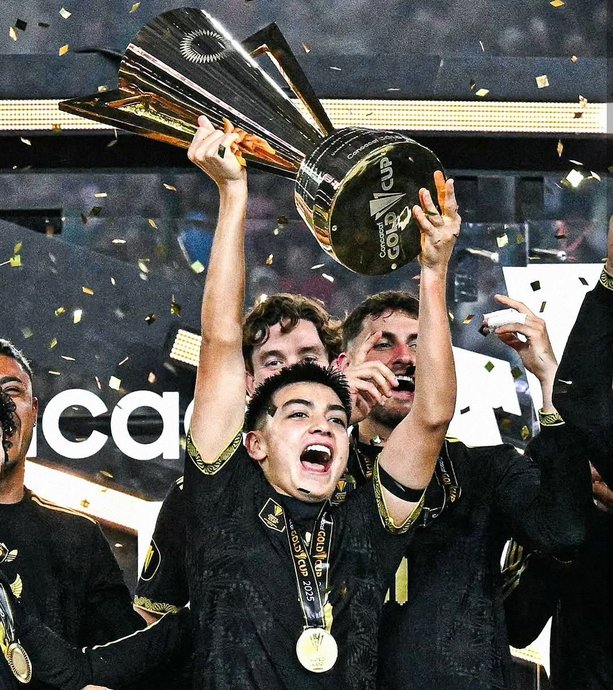 Gilberto Mora ha brillado también en Selección Mexicana.