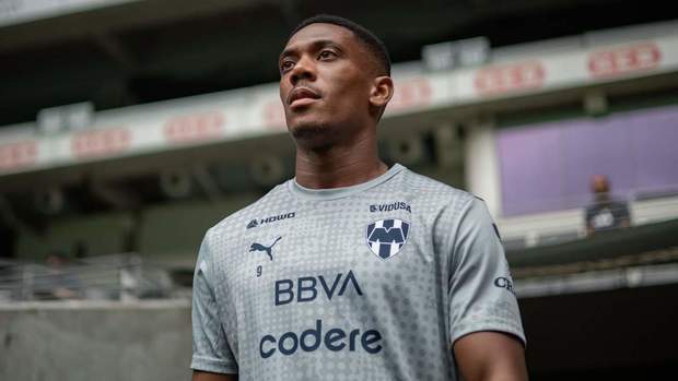Anthony Martial está concentrado con Rayados para juego ante América ()