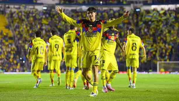 Dagoberto Espinoza hizo un gran gol ante Gallos Blancos (Mexsport)