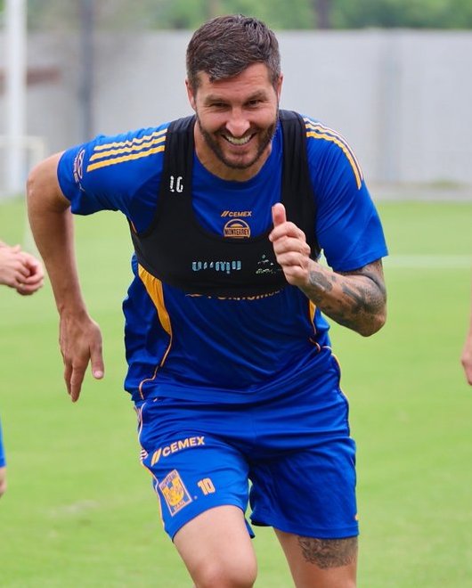 Gignac entrenó este lunes con Tigres. (Foto: Tigres)