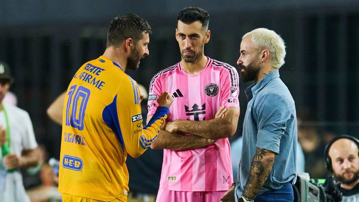 Gignac estuvo platicando con Busquets. (Foto: Mexsport)