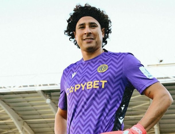 Memo Ochoa ahora juega en la Liga de Chipre (Facebook AEL Limassol FC)