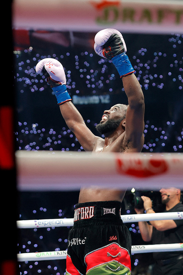 Crawford celebra su resonante triunfo. (Foto: AFP)