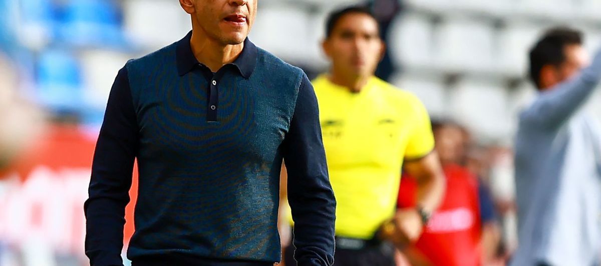 Jaime Lozano está en la cuerda floja. (Foto: Mexsport)