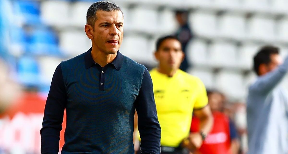 Jaime Lozano está en la cuerda floja. (Foto: Mexsport)