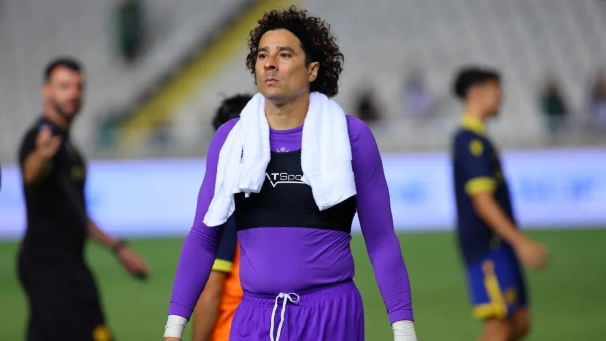 Memo Ochoa ya debutó con AEL Limassol (gipedo.politis.com.cy)