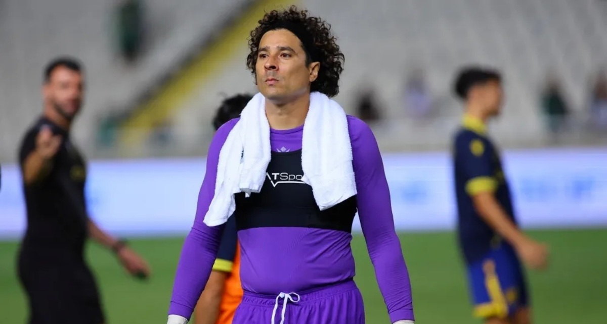 Memo Ochoa ya debutó con AEL Limassol (gipedo.politis.com.cy)
