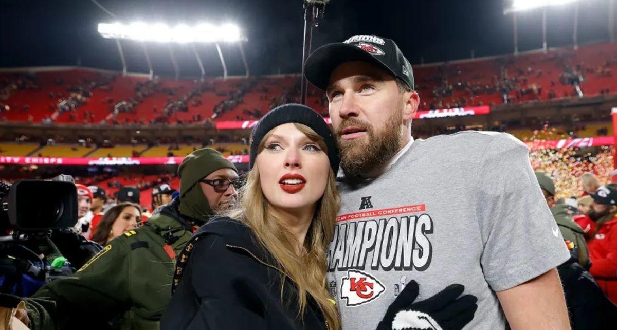 Un policía fue detenido por entrar ilegalmente a la casa de Travis Kelce | Foto: Billboard