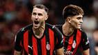 Santi GImenez festeja su gol ante Lecce (@ACmilan)