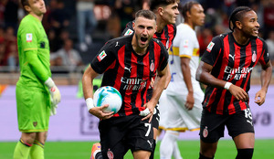 Santiago Gimenez marcó gol ante Lecce. (Foto: EFE)