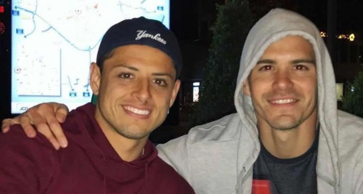 Chicharito Hernández y Sergio Dipp (Especial)