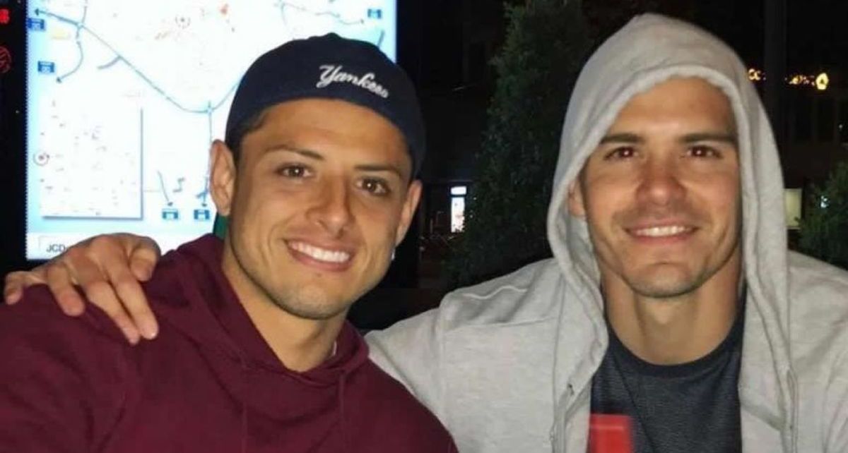 Chicharito Hernández y Sergio Dipp (Especial)