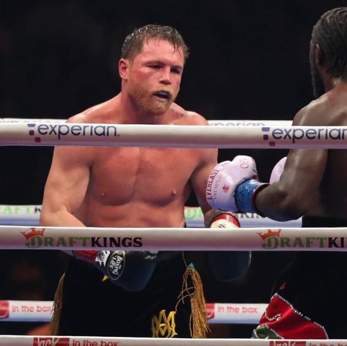 Julio César Chávez habló sobre la derrota de Canelo Álvarez (EFE | @jcchavez115)