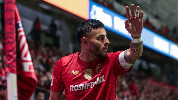 Alexis Vega con el Toluca (Imago7)