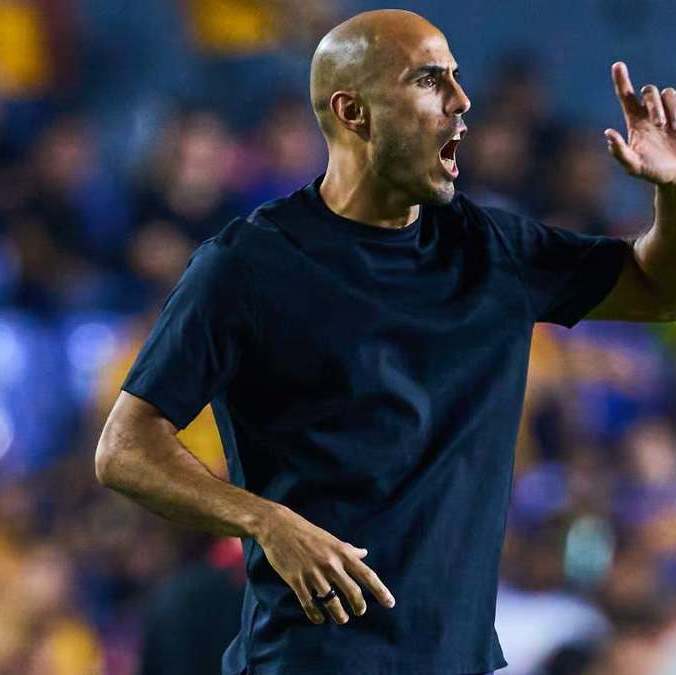 Guido Pizarro no paró de dar indicaciones (Mexsport)
