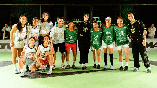 Lira, Camberos y Sánchez acompañaron a los participantes. (Foto: Cortesía Nike)