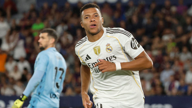 Mbappé marcó dos tantos en el triunfo del Real Madrid. (Foto: EFE)