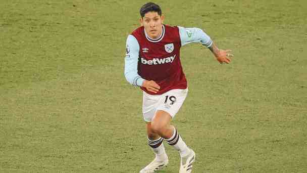 Edson Álvarez no tuvo minutos en el juego del West Ham (@WestHamEspanol)