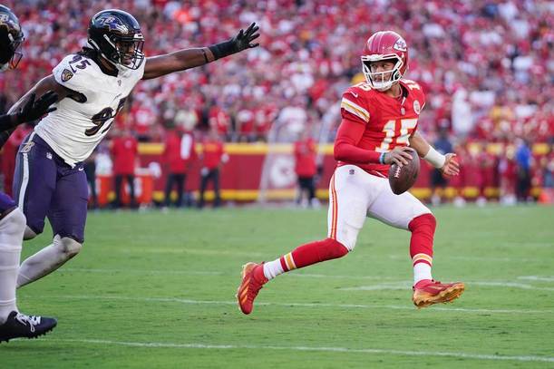Los Chiefs igualan su marca a 2-2, Ravens se pone 1-3 / Reuters