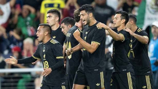 Raúl Jiménez sigue en romance con el gol (Imago7)