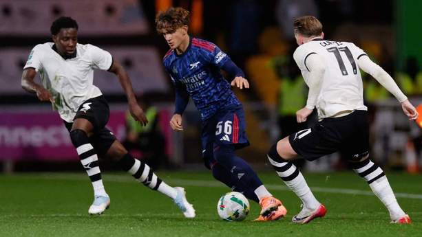 Max Dowman solo tiene 15 años de edad y ya juega en el Arsenal (Reuters)