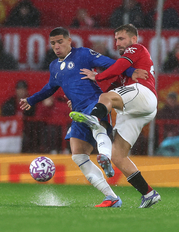 Para top Chelsea