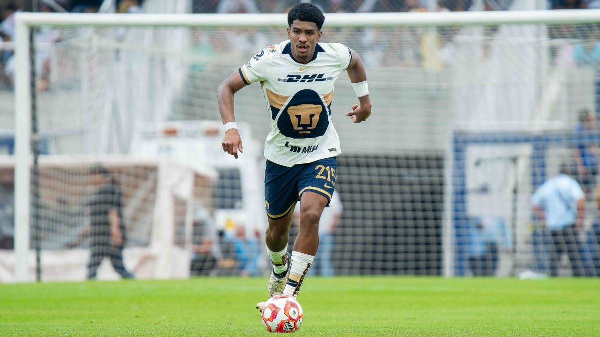 Ángel Azuaje, jugador de Pumas (Imago7)