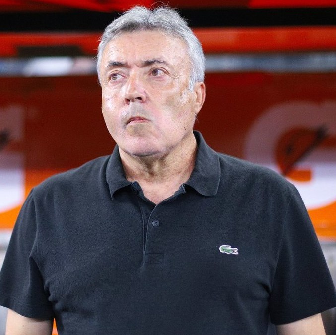 Domenec Torrent no está satisfecho con actuación de Rayados (Imago7)