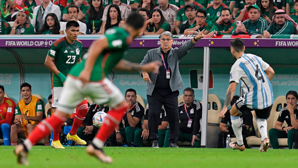 Gerardo Martino fue criticado de 'entregar' el juego ante Argentina. (Foto: Mexsport)