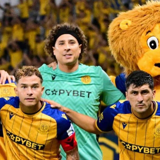 Memo Ochoa no tuvo un buen debut en Chipre. (Foto: @aelfc_official)
