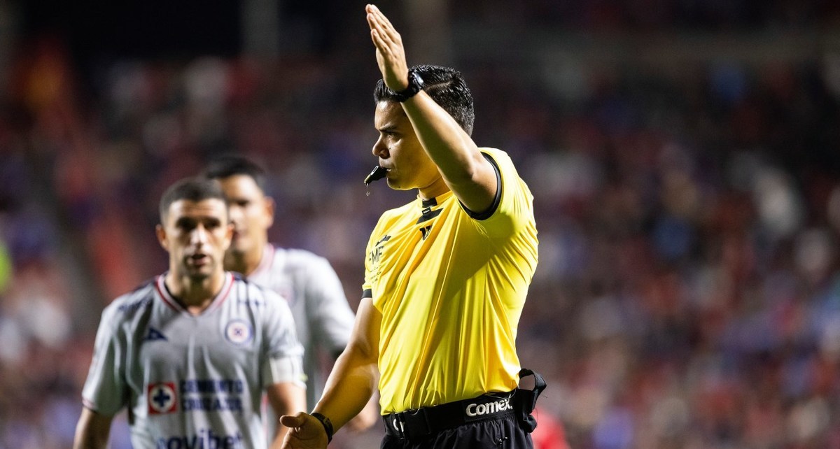 El arbitraje de la Liga MX sigue generando mucha polémica (Imago7)