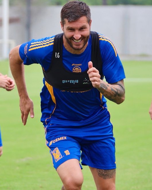 Gignac entrenó este lunes con Tigres. (Foto: Tigres)