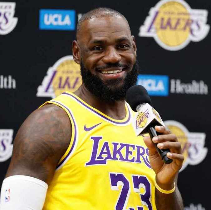 LeBron James no piensa en el retiro (AFP)